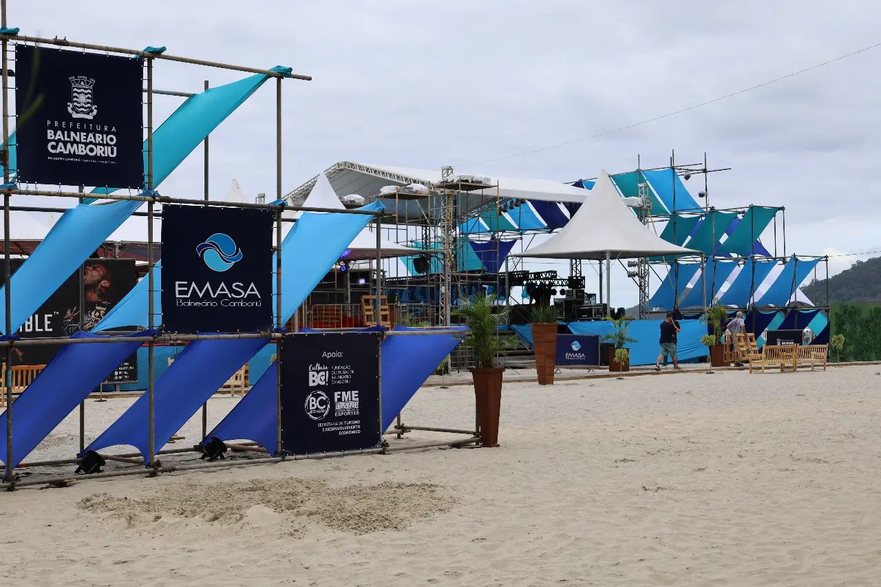 Balne&aacute;rio Cambori&uacute; abre temporada de ver&atilde;o neste s&aacute;bado