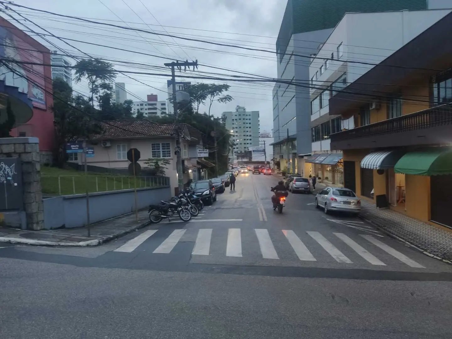 Rua Guilherme Niebuhr estar&aacute; interditada no domingo 