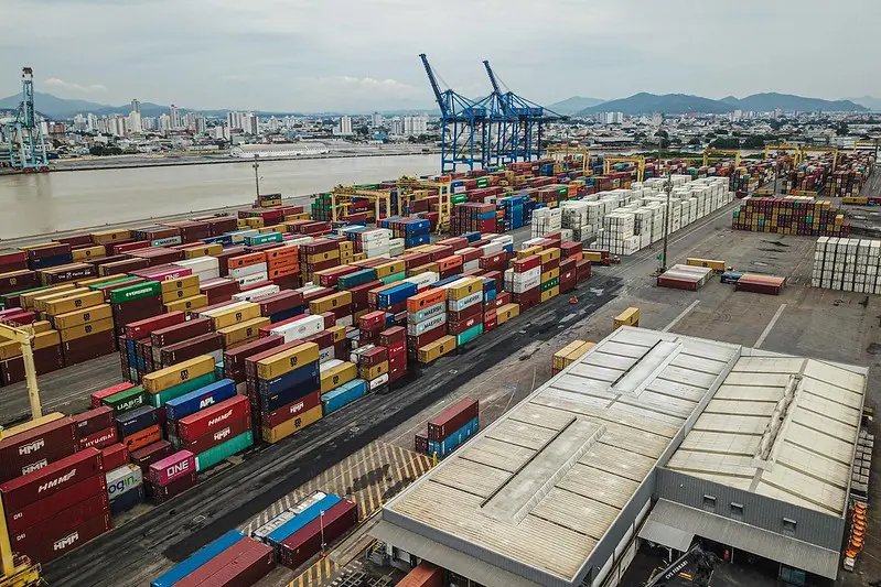 Portos de Santa Catarina registram crescimento na movimenta&ccedil;&atilde;o de cargas 