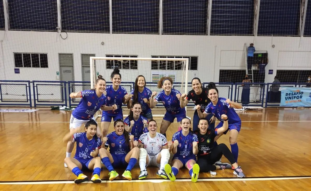 ​Barateiro Futsal vence o Sumov e est&aacute; na semifinal do nacional