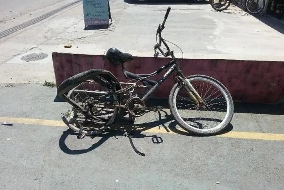 Motorista suspeito de atropelar e matar ciclista &eacute; solto, diz pol&iacute;cia