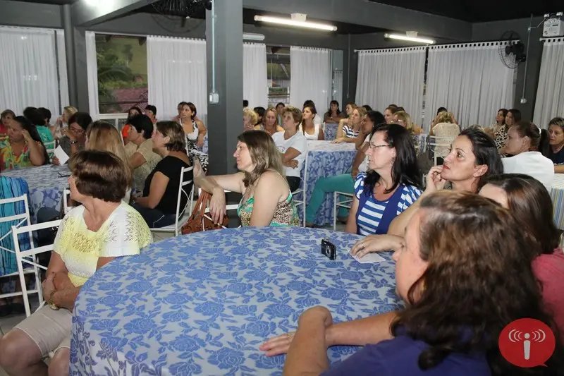 Evento homenageia merendeiras
