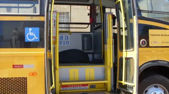 SDR faz entrega de novo ônibus para a Apae