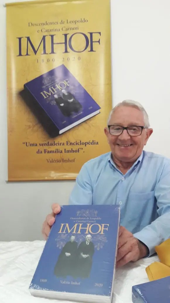 Seu Val&eacute;rio lan&ccedil;a livro com biografia da fam&iacute;lia Imhof