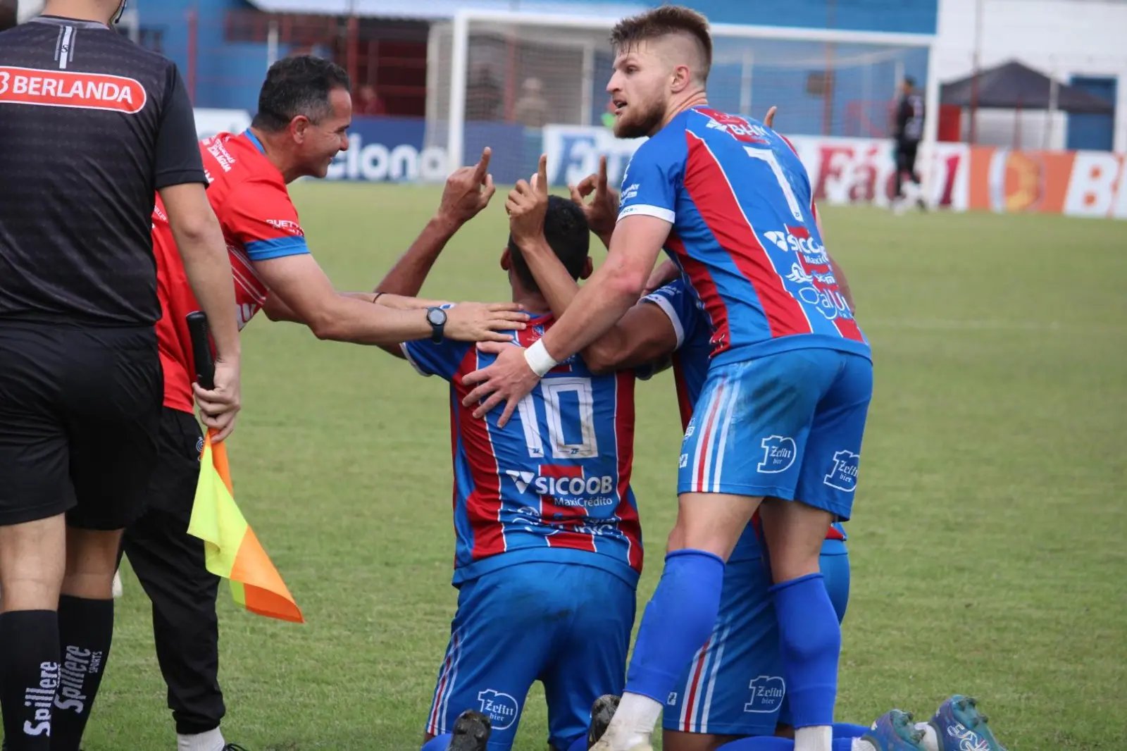Faltam 20 dias para a estreia do Carlos Renaux no Catarinense 