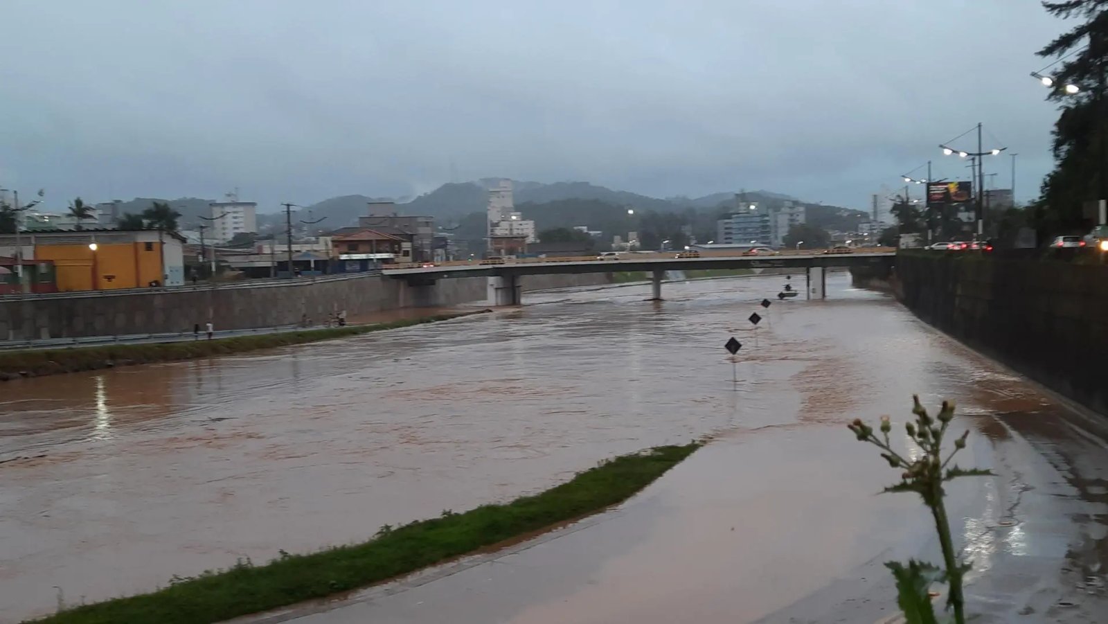 N&uacute;mero de ocorr&ecirc;ncias da Defesa Civil sobe para 16
