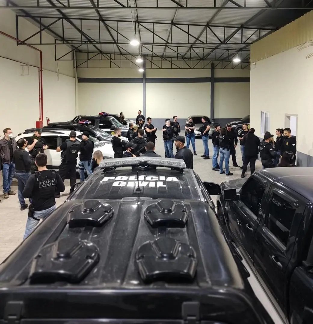 Opera&ccedil;&atilde;o mobiliza 54 policiais cumpre 16 mandados na regi&atilde;o