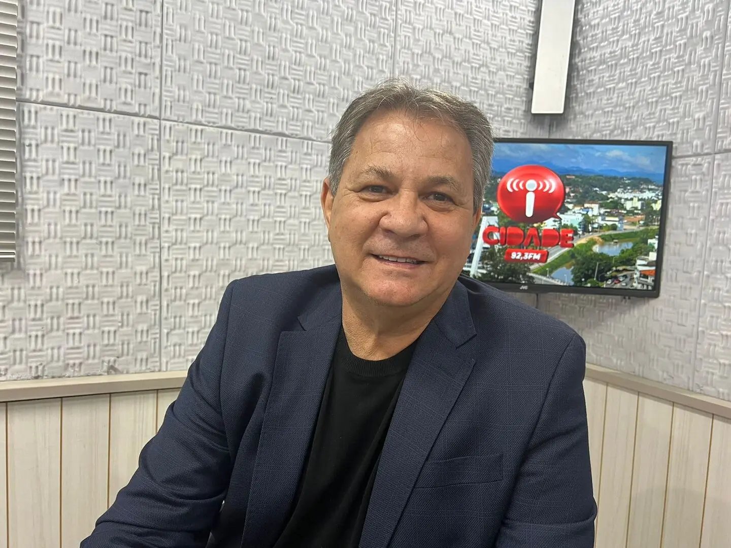 (V&Iacute;DEO) - "A minha responsabilidade agora &eacute; entregar a prefeitura em dia"