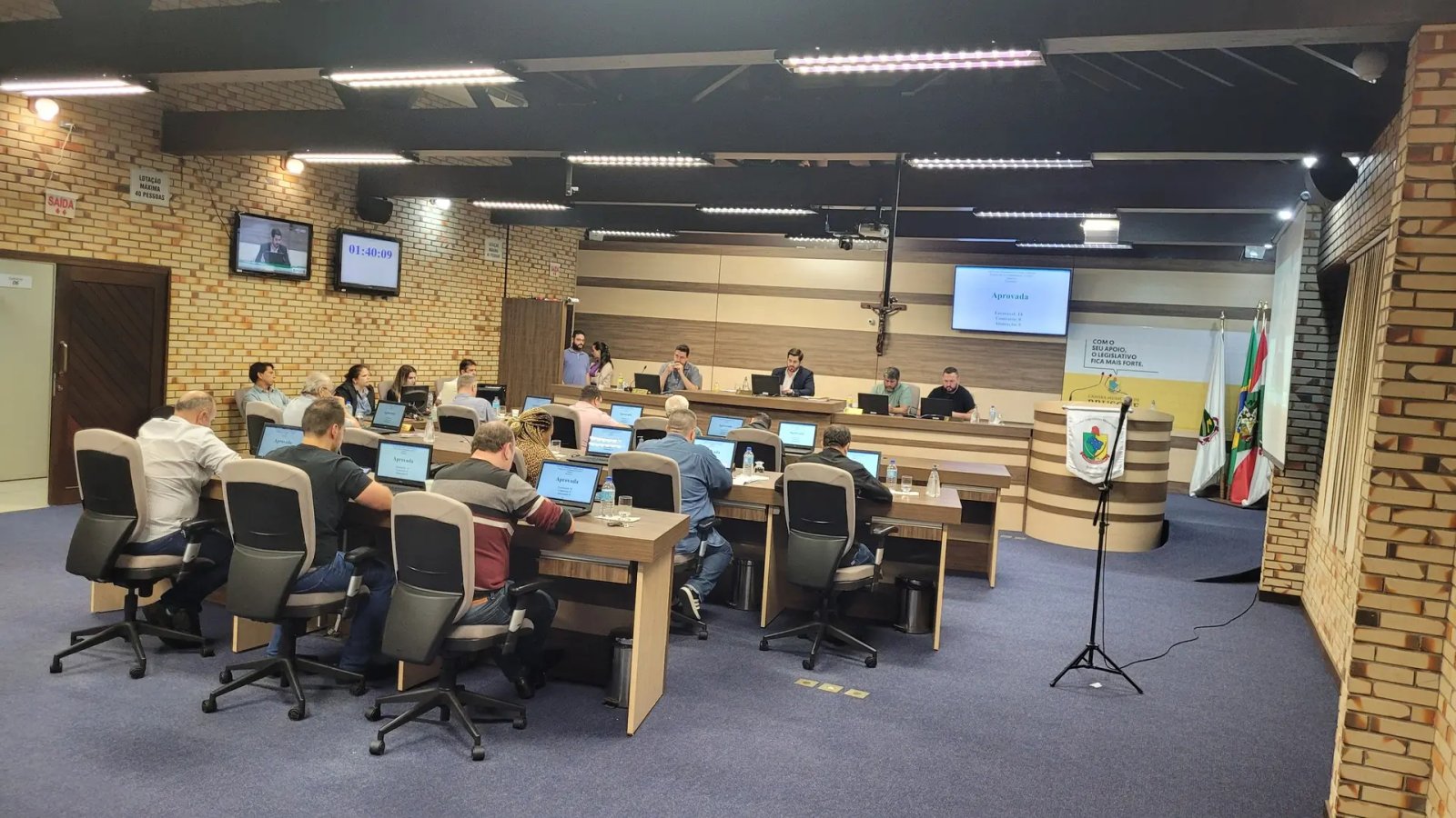 Vereadores mant&eacute;m veto do prefeito a projeto do Conselho Tutelar 