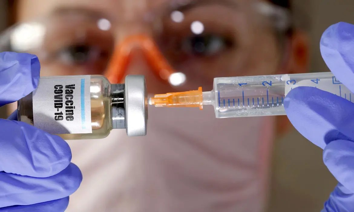 Brusque j&aacute; aplicou mais de 167 mil doses da vacina contra a Covid 19