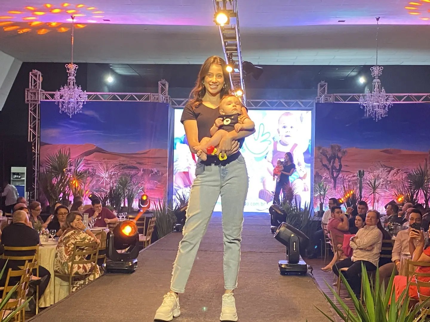 Proneg&oacute;cio apresenta cole&ccedil;&atilde;o Primavera Ver&atilde;o 2023 em desfile