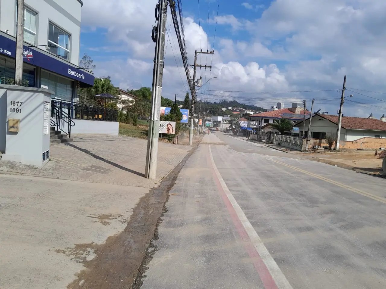 Finalizada a drenagem da rua Florian&oacute;polis e o tr&acirc;nsito est&aacute; liberado