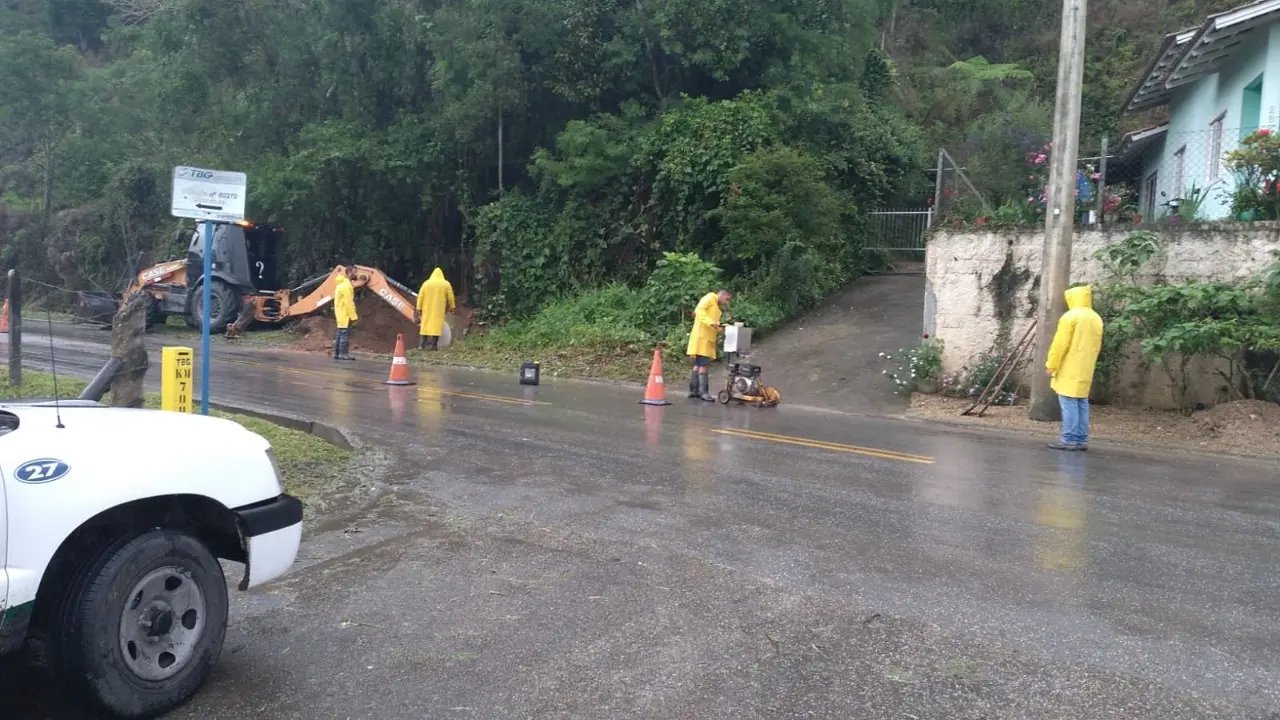 Troca de tubula&ccedil;&atilde;o entre o Po&ccedil;o Fundo e Limeira deve ser conclu&iacute;do at&eacute; 22h