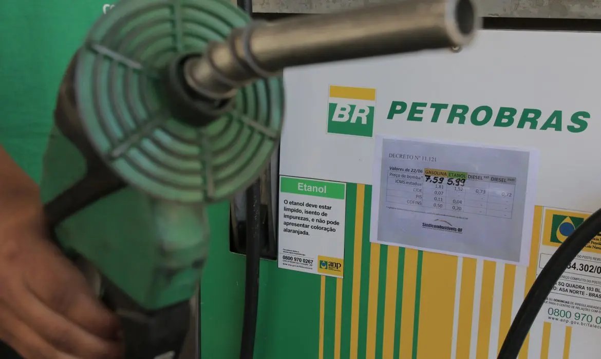 Governo lan&ccedil;a canal de den&uacute;ncias sobre pre&ccedil;o de combust&iacute;veis