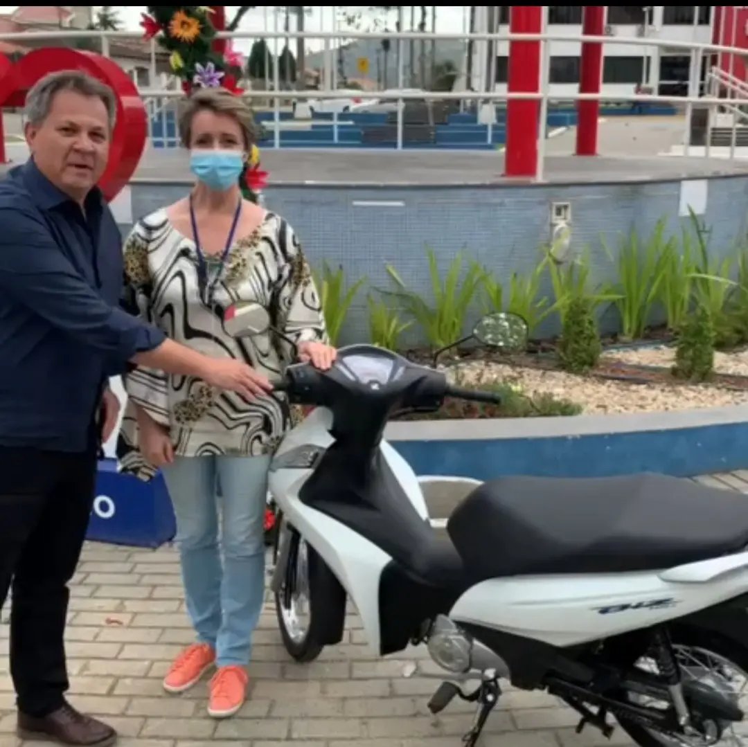 Prefeito vai sortear moto aos que se vacinarem contra Covid-19
