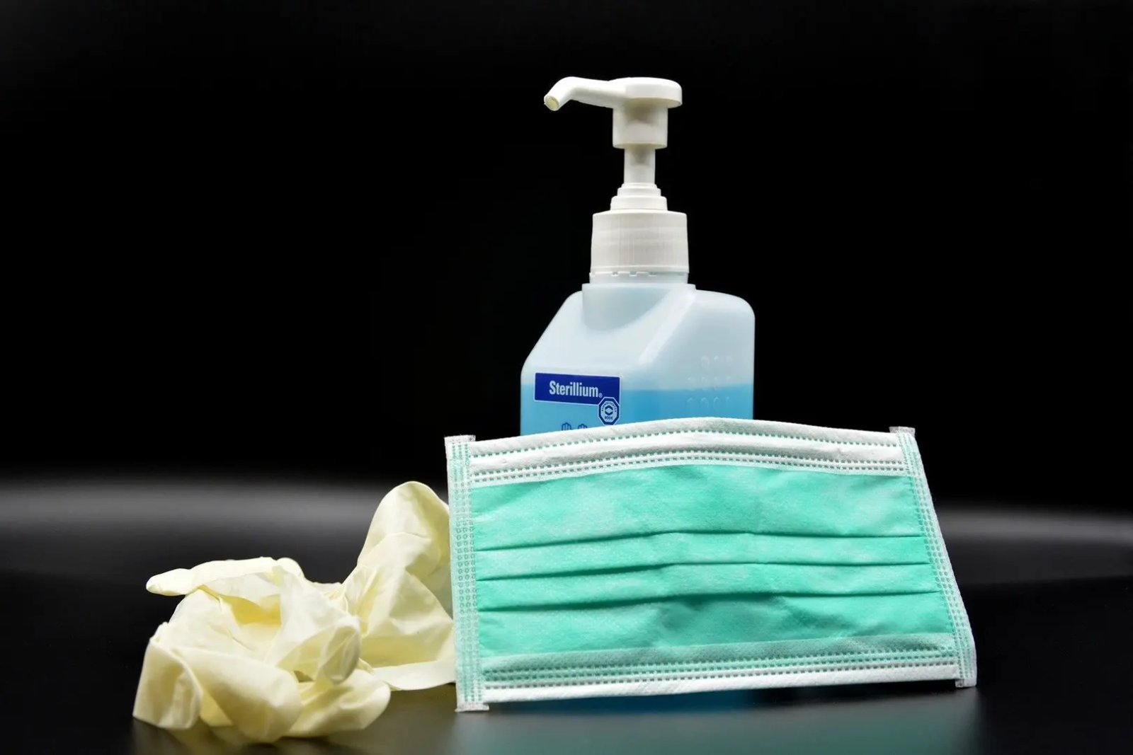 Sa&uacute;de j&aacute; distribuiu quase 1 milh&atilde;o de testes para coronav&iacute;rus