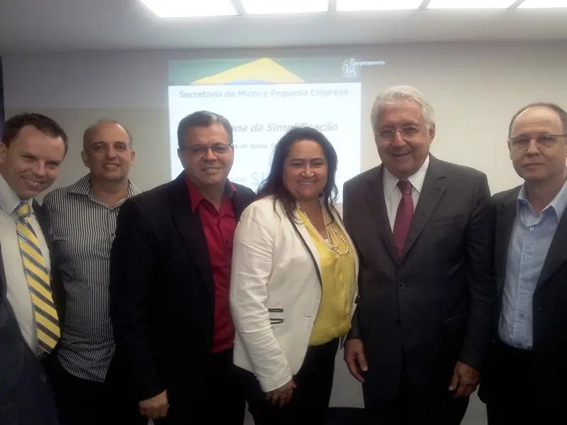 AmpeBr participa de reunião do Fórum Permanente