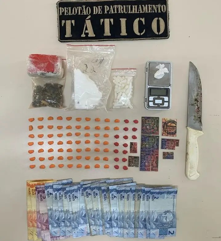 Homem &eacute; preso com drogas no bairro Santa Rita