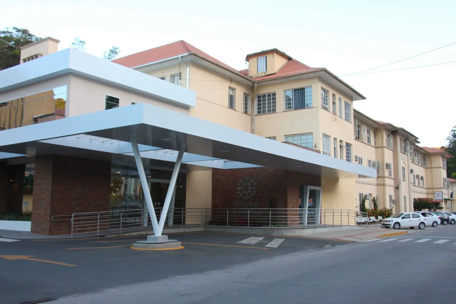 Hospital Azambuja solicita credenciamento de 10 novos leitos de UTI ao Governo do Estado