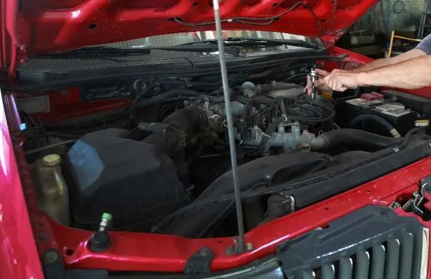 Governo estabelece regras e autoriza funcionamento de segmentos da cadeia automotiva, implementos agr&iacute;colas e lavanderias