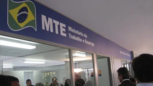 MTE transfere data de concurso