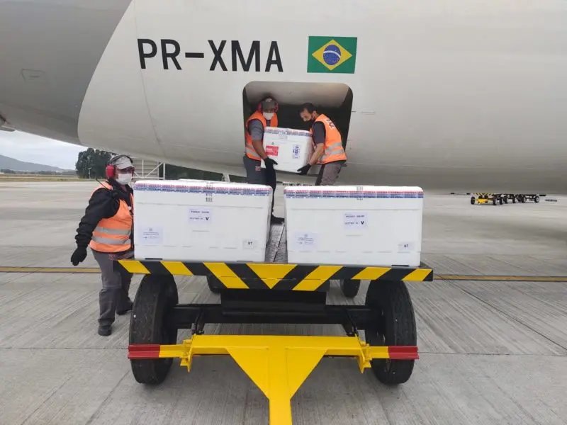 Covid-19: mais de 177 mil doses da vacina chegam &agrave; SC nesta sexta-feira