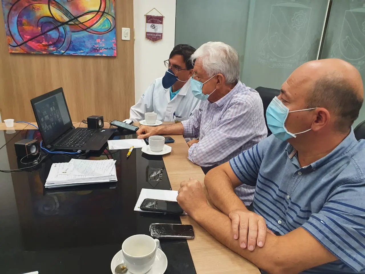 Prefeito sugere a reabertura gradual do com&eacute;rcio  com regras espec&iacute;ficas para evitar o cont&aacute;gio do coronav&iacute;rus