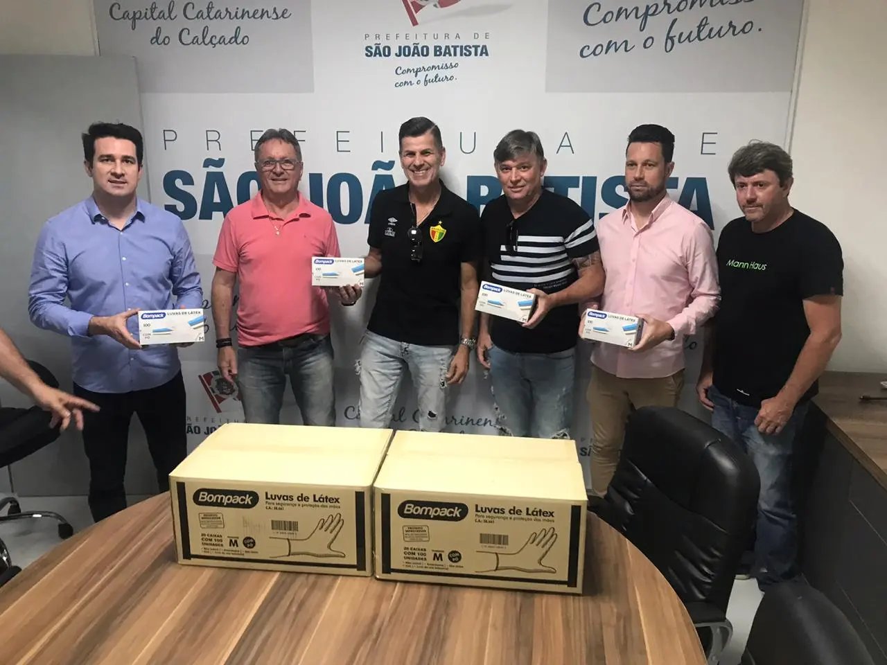 Brusque Futebol Clube realiza mais uma a&ccedil;&atilde;o solid&aacute;ria na regi&atilde;o
