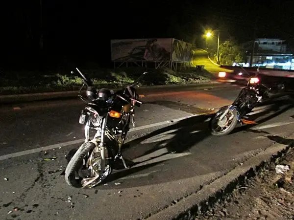 Moto de Brusque se envolve em acidente com vítimas em SJB