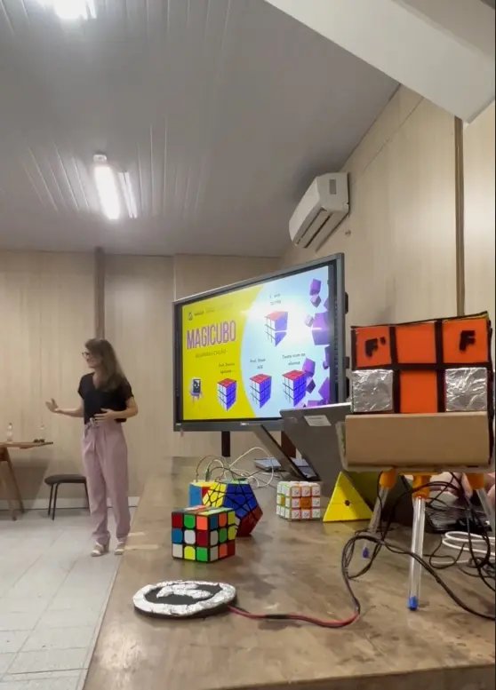 Escolas da rede municipal recebem 280 kits de Ardu&iacute;no