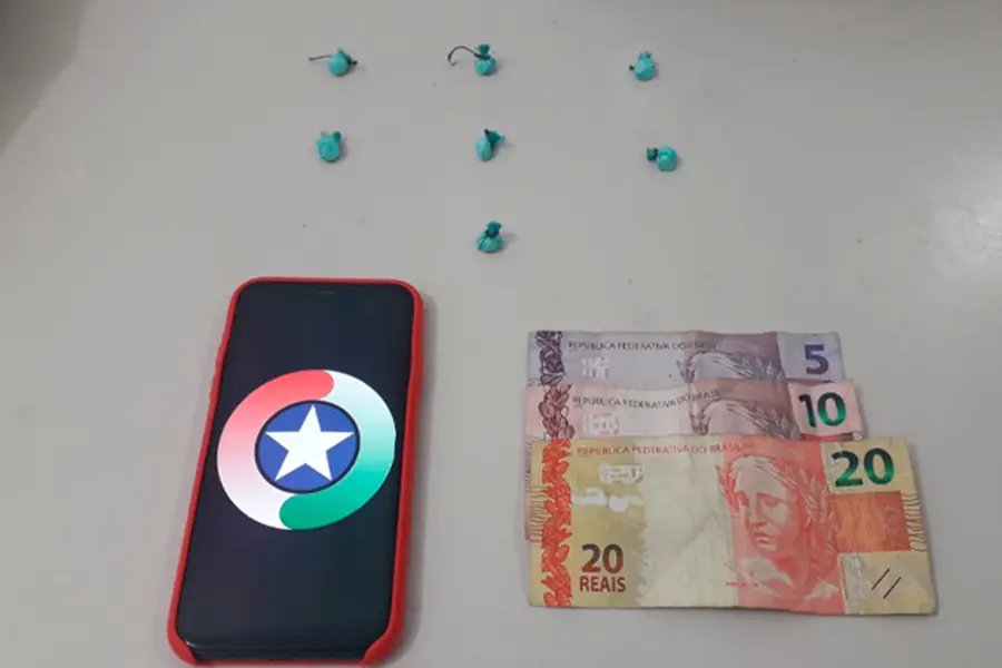 Dois menores s&atilde;o apreendidos por tr&aacute;fico de drogas