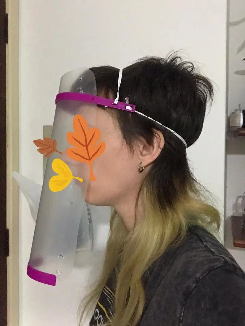 Estudantes e professores universit&aacute;rios produzem em casa m&aacute;scaras com tecnologia 3D