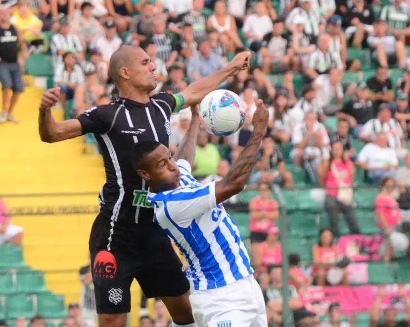 Três times lutam pela liderança