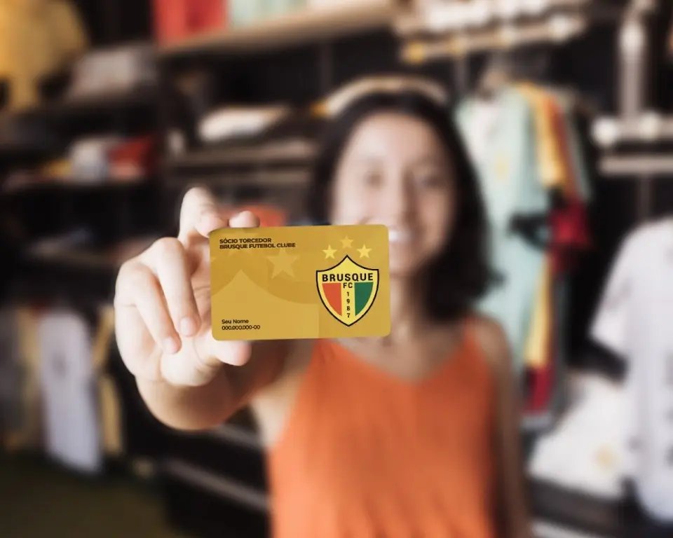 Brusque ganha mais s&oacute;cios antes da final do Catarinense