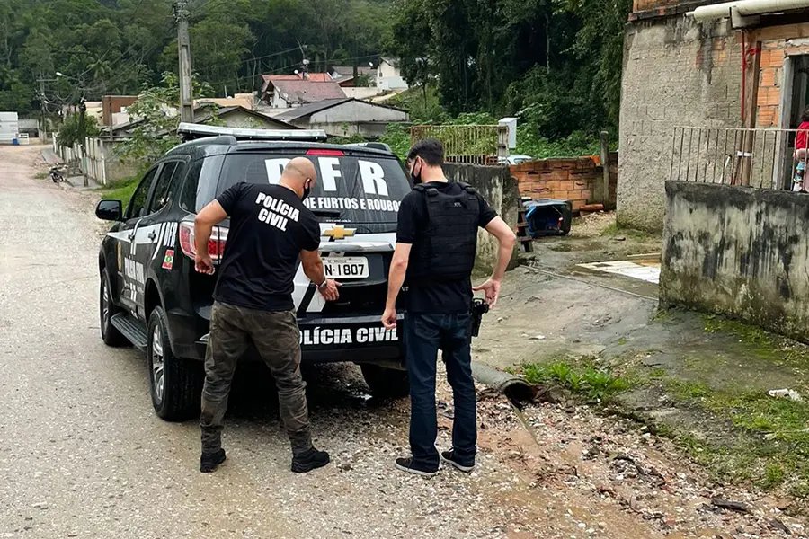 PC de Brusque prende autor de diversos furtos 