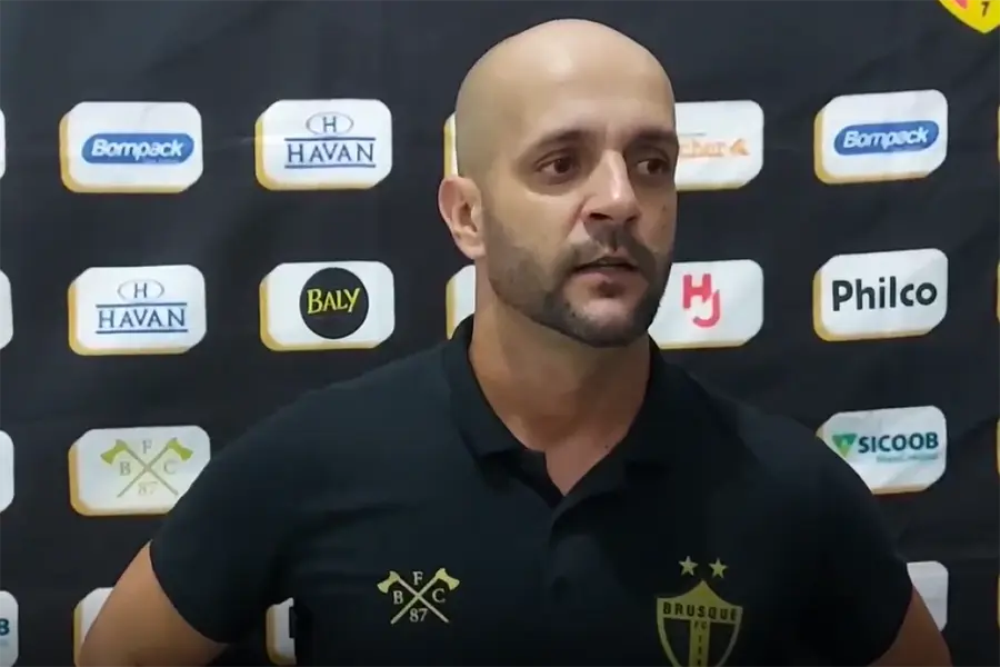 Jerson Testoni n&atilde;o &eacute; mais t&eacute;cnico do Brusque