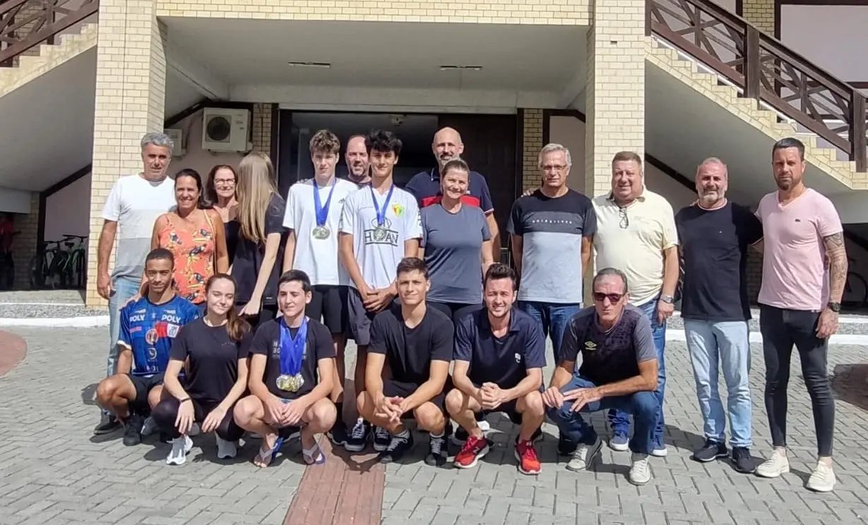 Atletas de Brusque conquistam medalhas no Trof&eacute;u Fita Azul