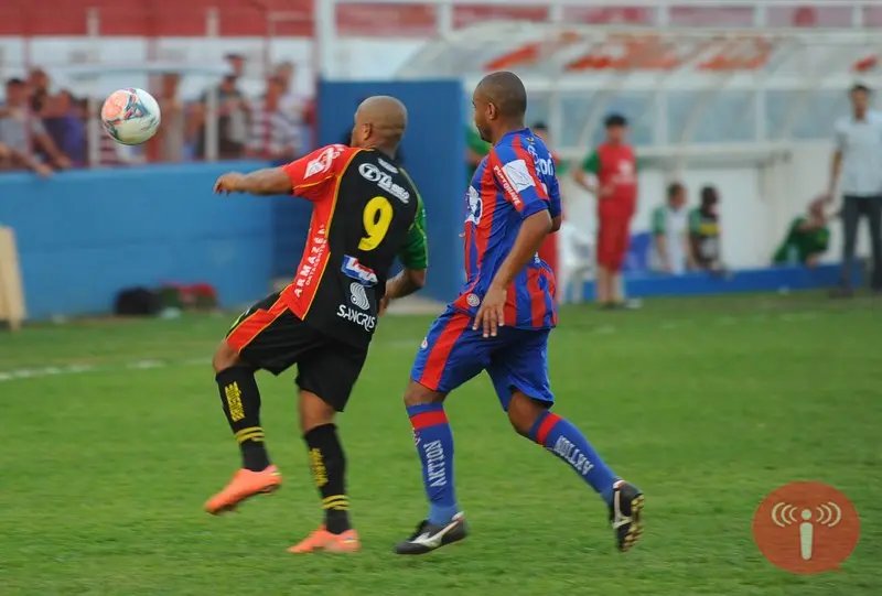 Vantagem histórica no clássico das polêmicas