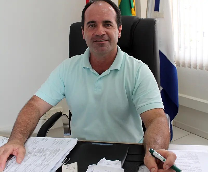Vice-prefeito assume secretaria de Obras