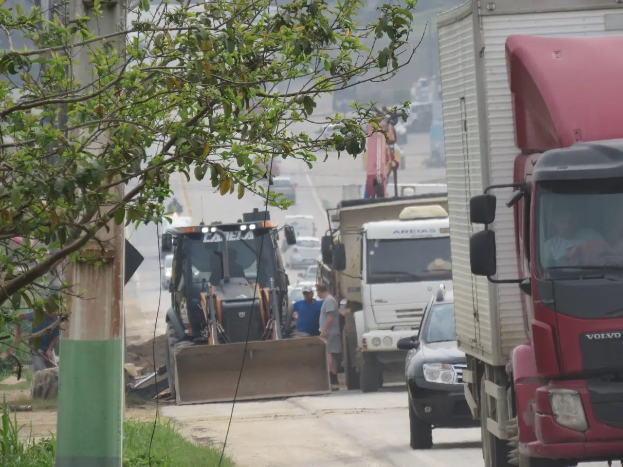 Trecho da rua Maximiliano Furbringer estar&aacute; em meia-pista na pr&oacute;xima segunda
