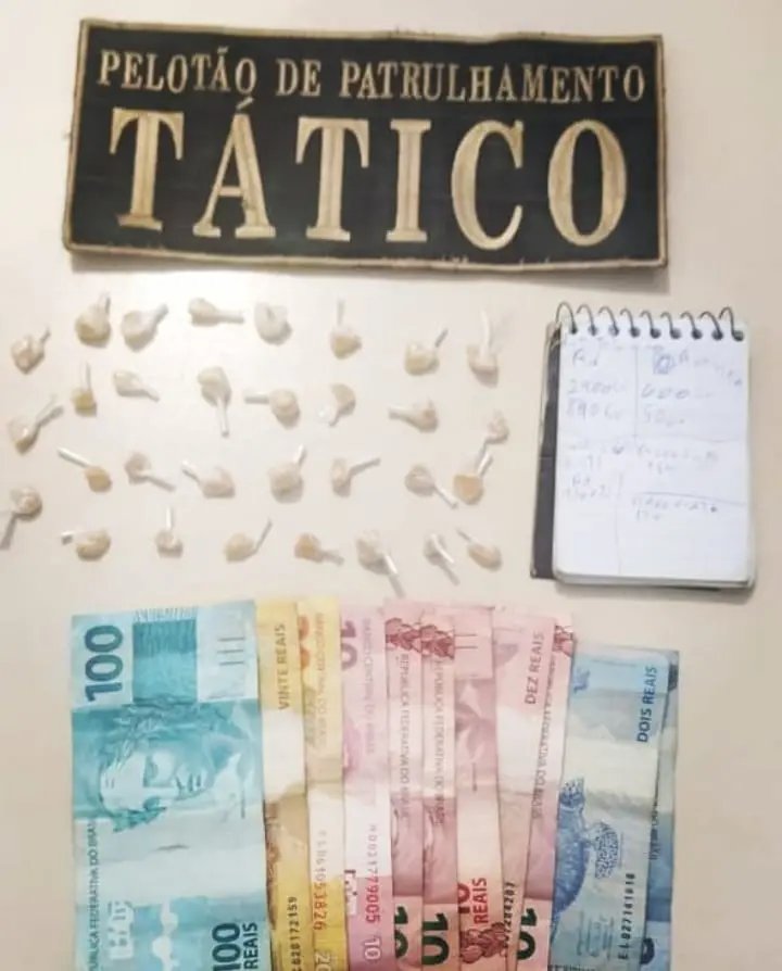 Homem &eacute; preso por tr&aacute;fico de drogas no Limoeiro