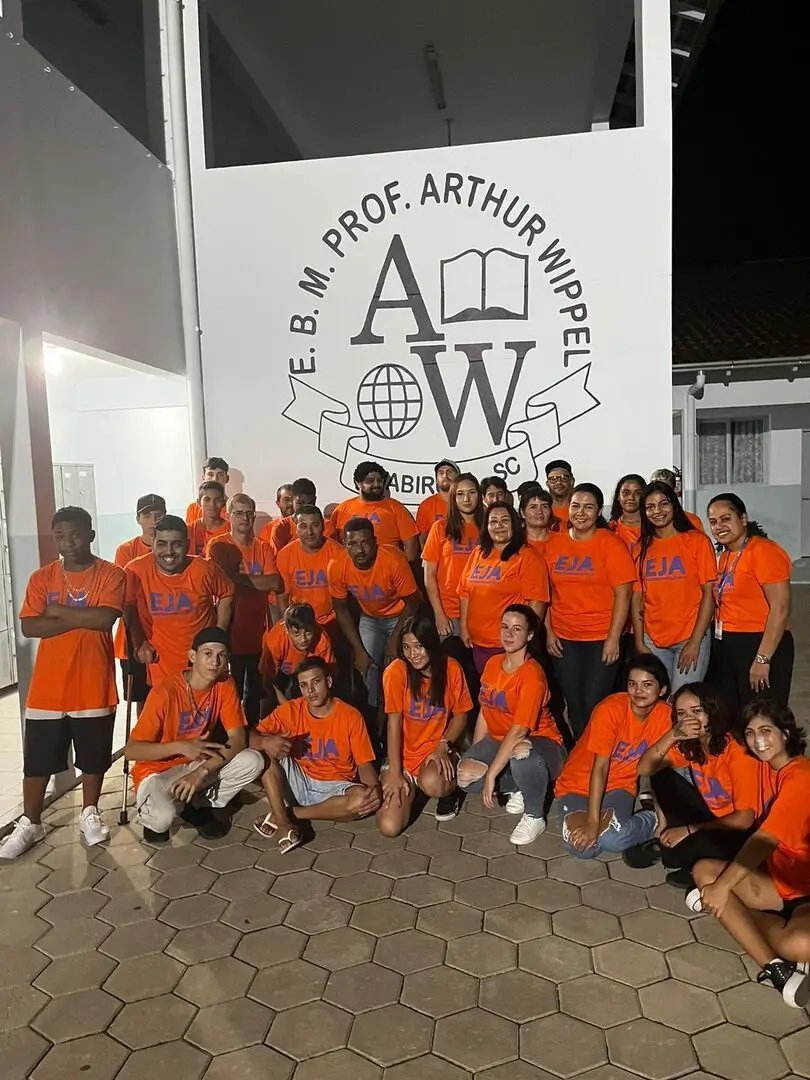 Duas novas turmas s&atilde;o abertas na EJA de Guabiruba
