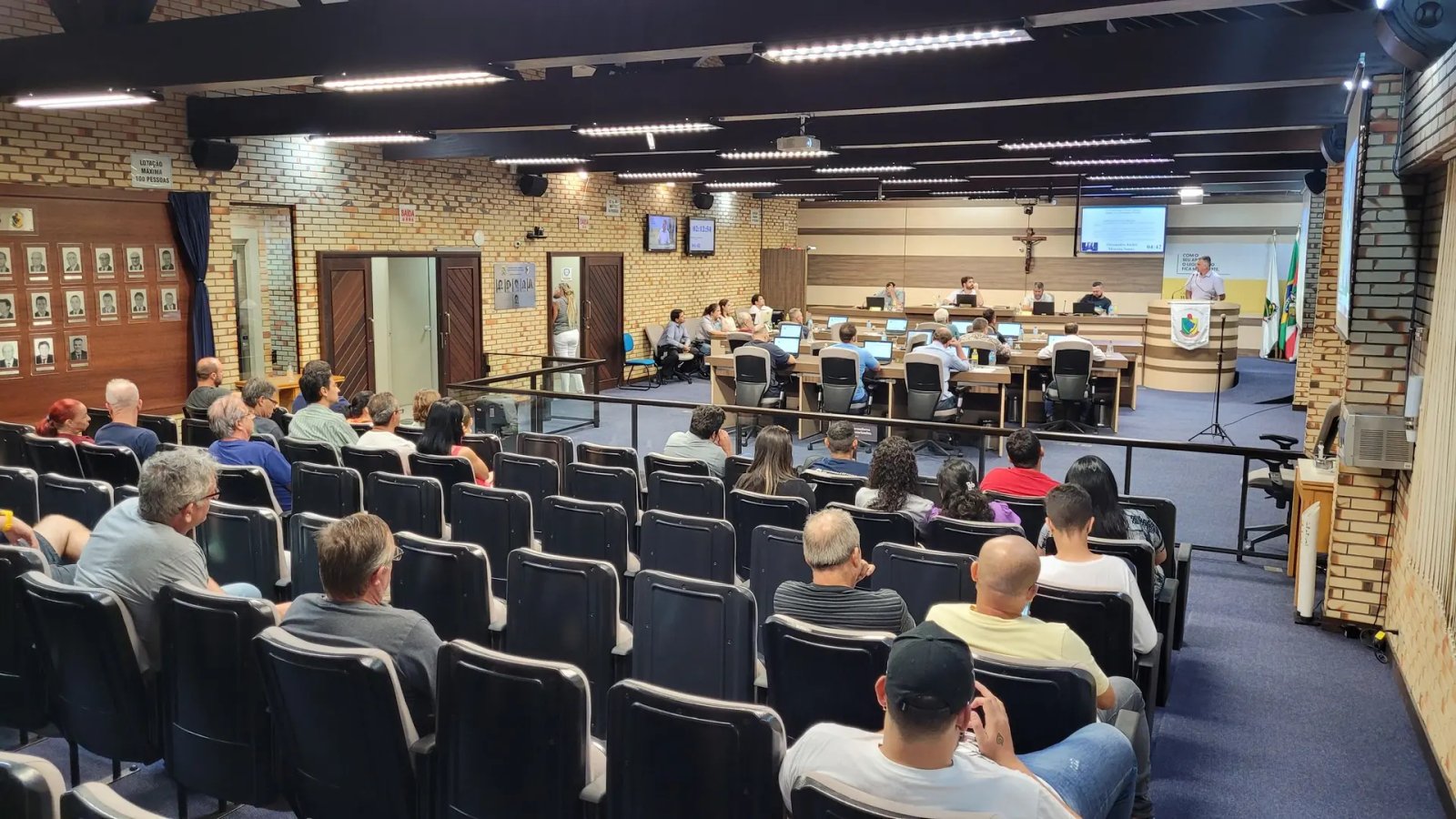 Camara aprova lei que veta nomea&ccedil;&atilde;o de condenado por viol&ecirc;ncia dom&eacute;stica 