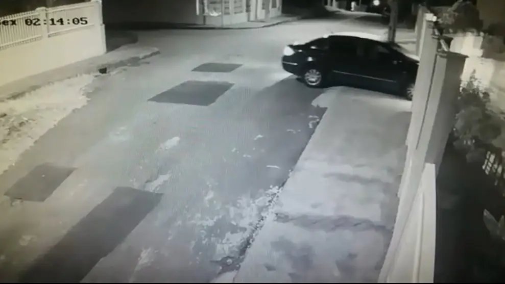 Homem acusa Jones Bósio de jogar carro contra portão