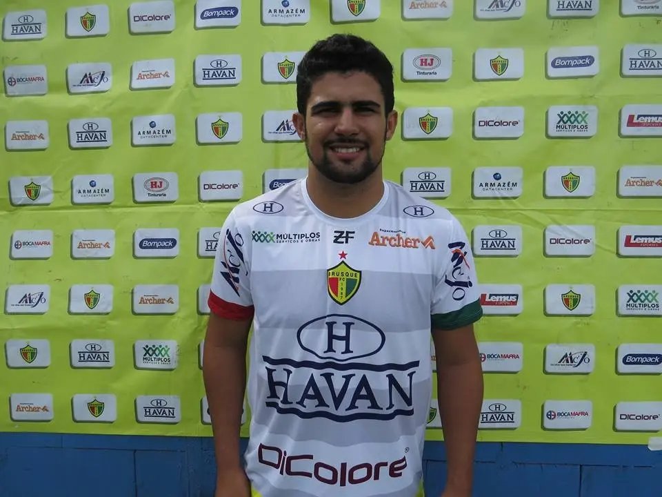Jaílton é o novo meio-campo do time