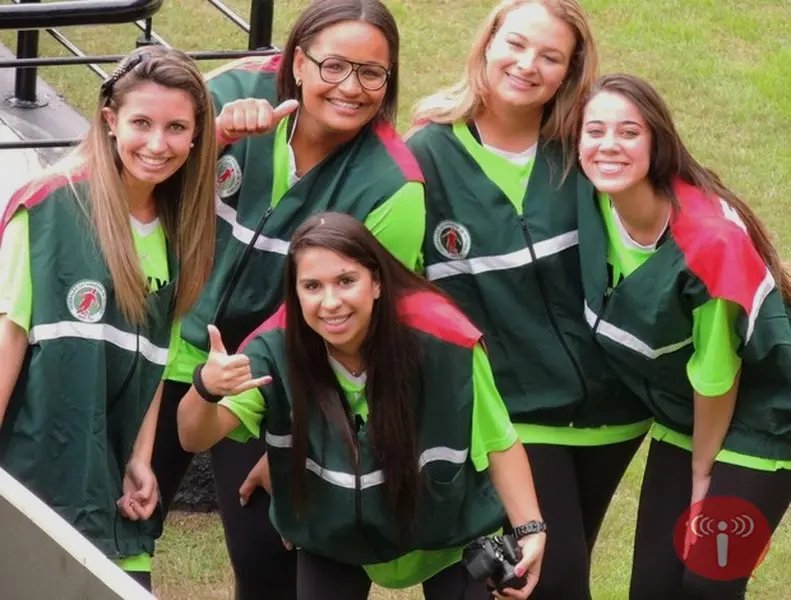 Brusque FC procura garotas para jogo de quarta