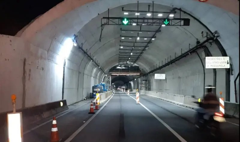 Tr&acirc;nsito ser&aacute; interrompido por cinco horas na BR-101 em Balne&aacute;rio Cambori&uacute;