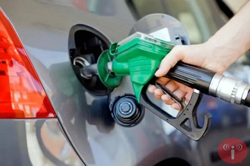 Postos estão proibidos de abastecer após acionamento da trava automática 