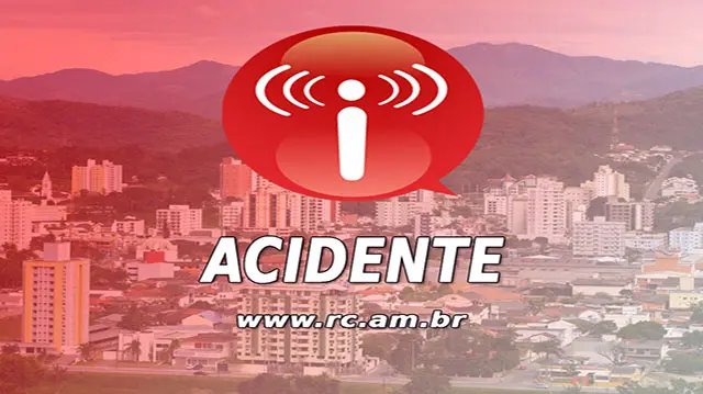 Triciclo tomba e deixa vítima ferida