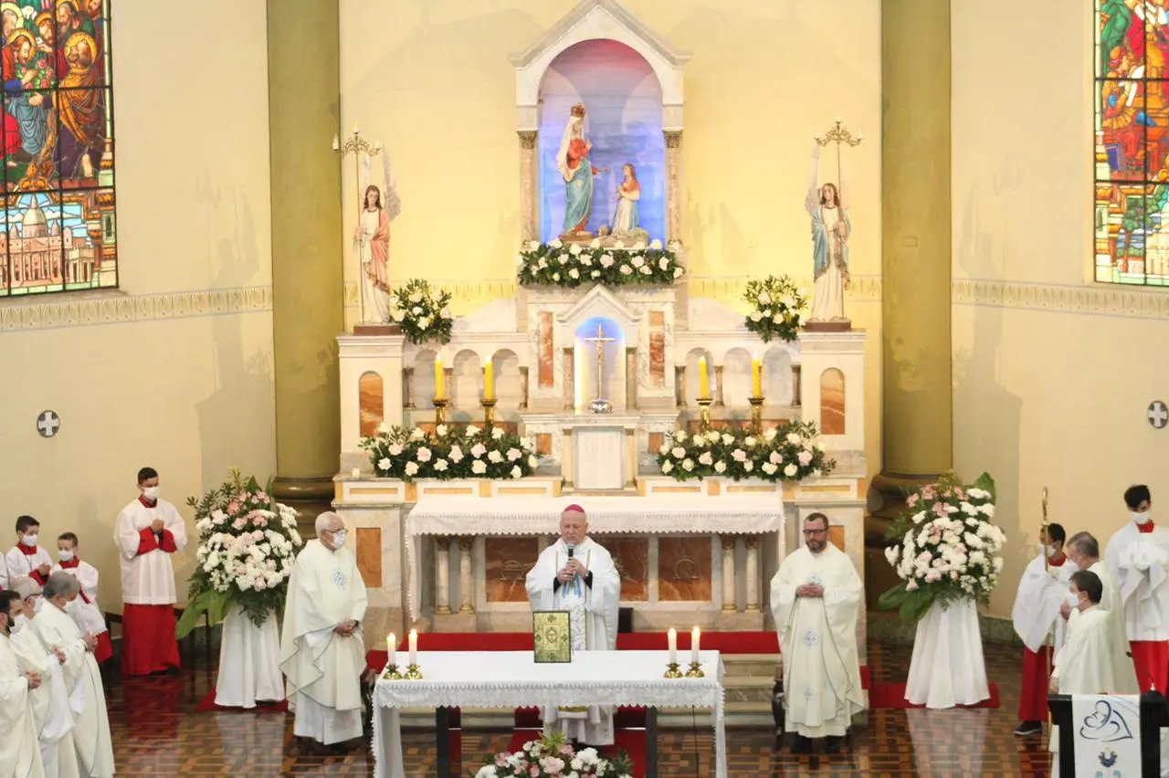 Missa festiva marca o fim das comemora&ccedil;&otilde;es em honra &agrave; Nossa Senhora de Azambuja